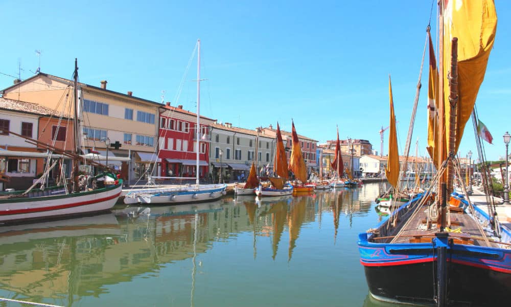 Ciudades Imperdibles De Emilia Romagna V S Talas El Souvenir