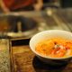 Laksa, deliciosa sopa malaya Foto Or Hiltch