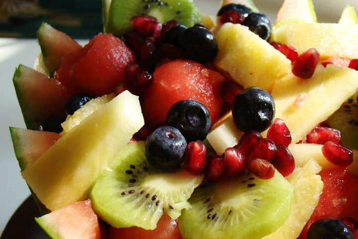Te recomendamos un bowl de fruta Foto Vegan Feast Catering