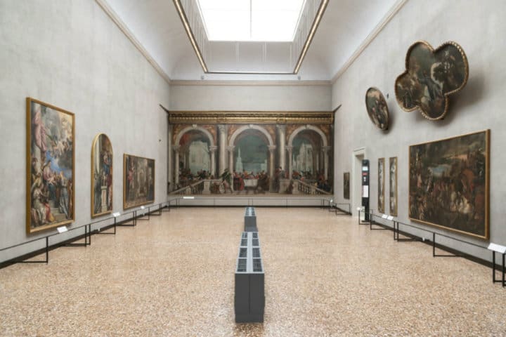 Galería de la Academia Foto Metropolitano