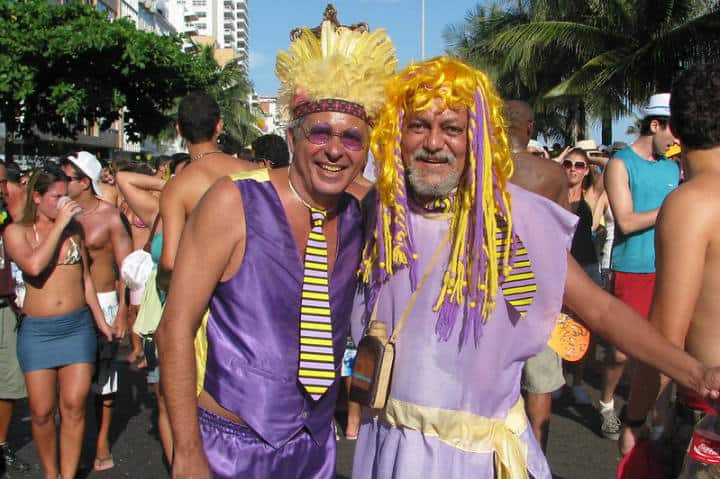 Todos son bienvenidos a unirse al Carnaval de Río de Janeiro Foto Carnaval.com Studios