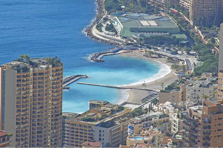 La Plage du Larvotto, Turismo de lujo en Mónaco. Foto Twitter.