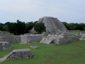 mayapan zona arqueologica