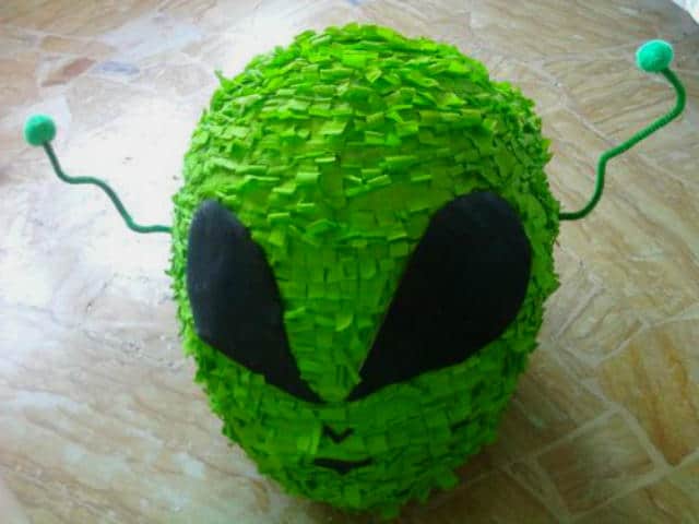 piñata alien