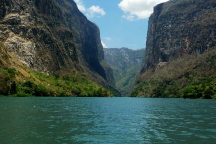 En el video se muestra el Cañón del Sumidero simplemente majestuoso.Foto.Descubriendo Chiapas.2