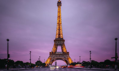Portada. Departamento dentro de la Torre Eiffel. Francia. Imagen: Denys Nevozhai