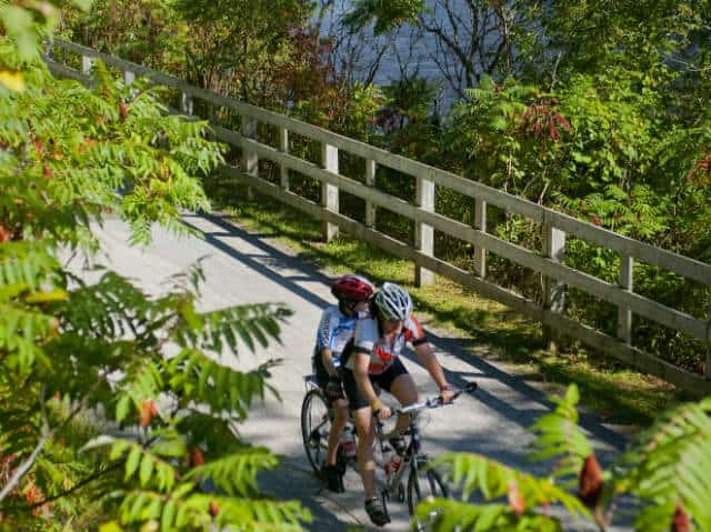 Cicloturismo en Canadá bicicletas en laurentinas 13