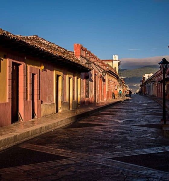 Fotos de San Cristobal de las Casas. Calles de San Cristóbal portada. Imagen. Rod Waddington