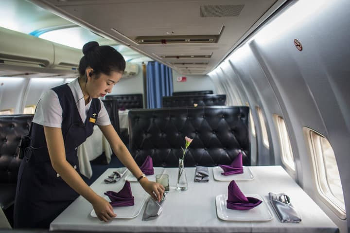restaurante dentro de un avión en china