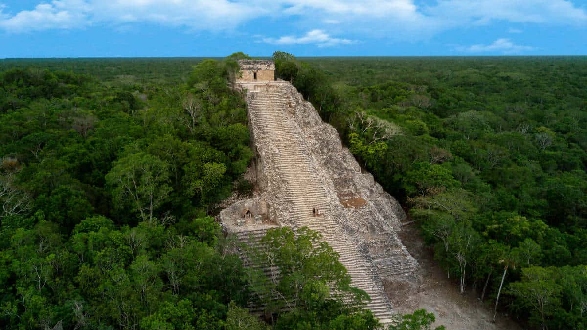 Portada.Ciudad maya Coba en Quintana Roo.Foto.The Mexican Caribbean
