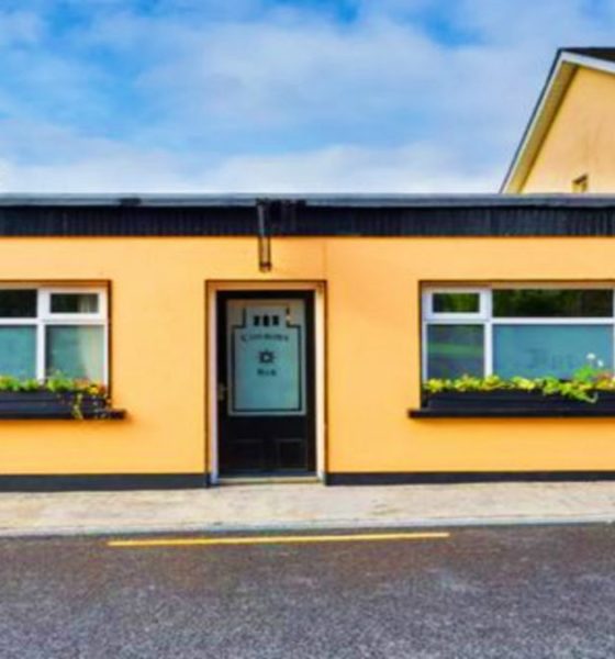 Airbnb Conroys Old Bar en Irlanda. Foto Irish Central.