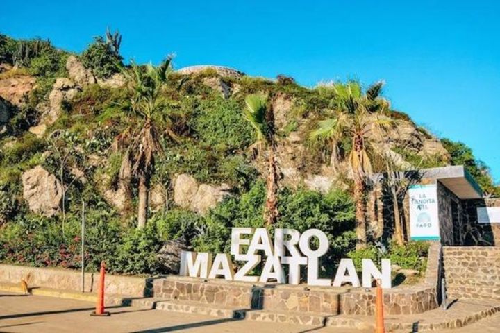 Faro de Mazatlán. Foto Trevel off Path. 