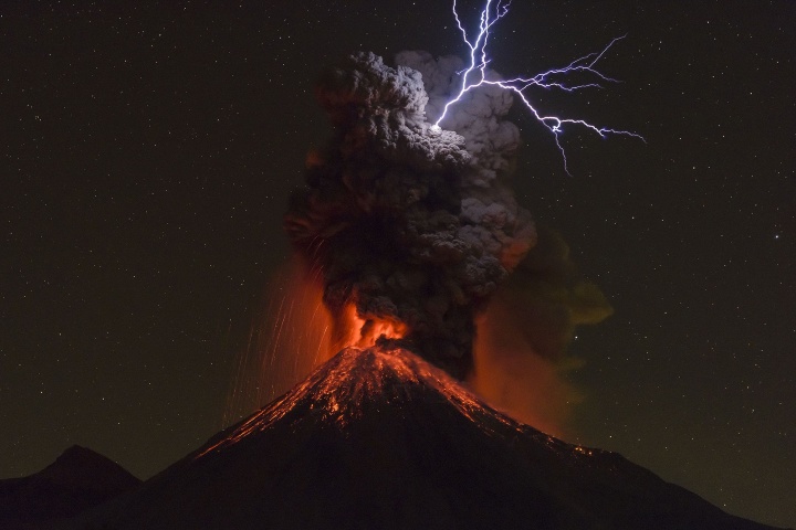 Volcán de Colima. Foto_ Sergio Tapiro