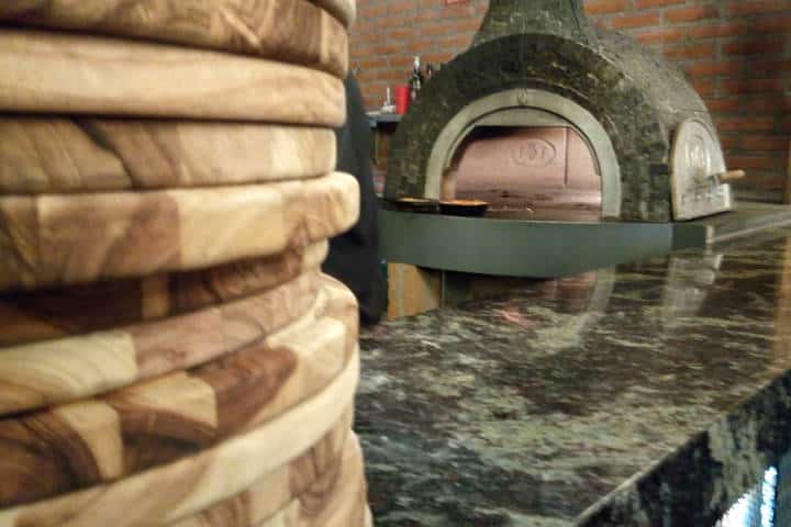 Horno de pizza. Restaurante Gardela. Foto: CDMX. Archivo
