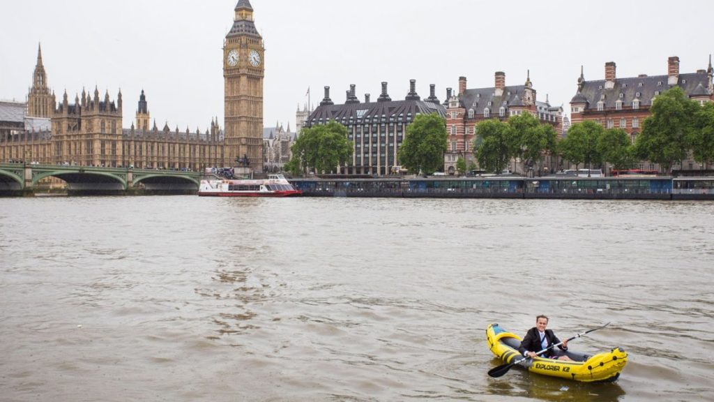 Storytrender Foto: Recorriendo Londres en kayak