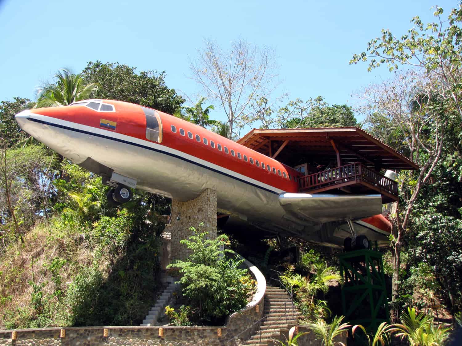 Hotel en forma de avion foto Huffington