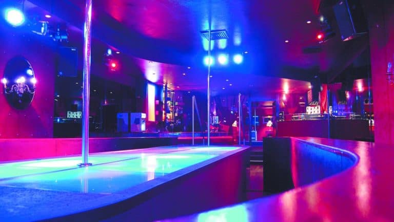 Lavida American Tabledance Bar - Kassel Table dance en el nuevo aeropuerto de CDMX | El Souvenir