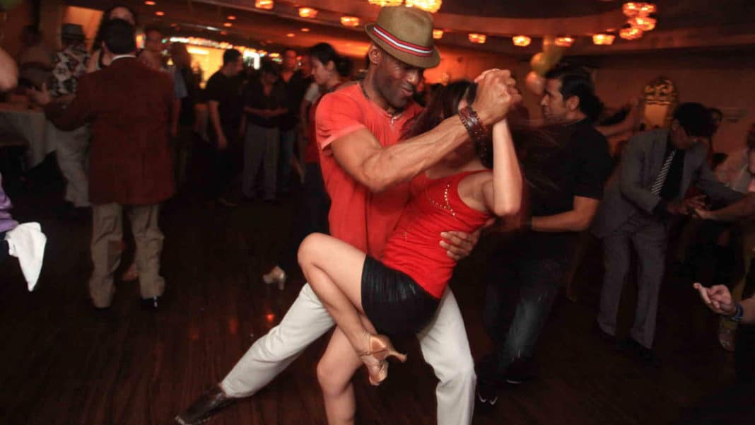 2018 masaje erótico baile 2018 masaje erótico baile