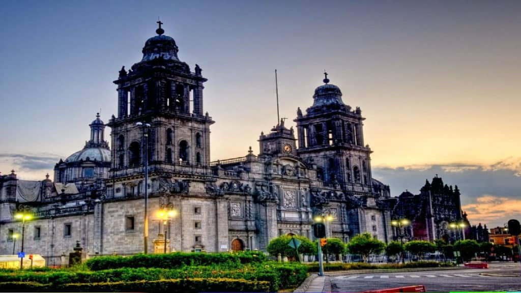 Portada. Construcciones lujosas en México. Foto. MXCity