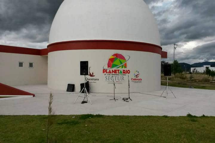 Foto Planetario Dr. José Hernández Moreno