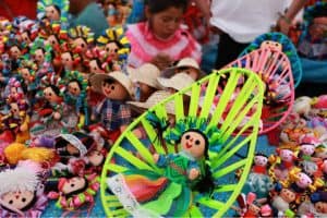 Lele: la muñeca otomí que recorre el mundo | El Souvenir