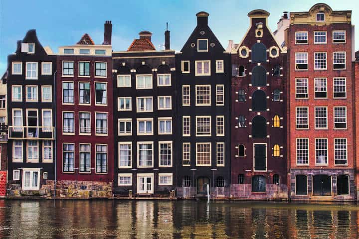 Canal de Amsterdam. Foto Daryl DeHart