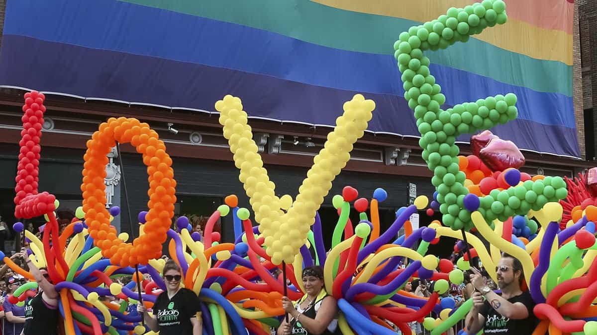 Desfile Orgullo Gay en Disney París. Foto Archivo
