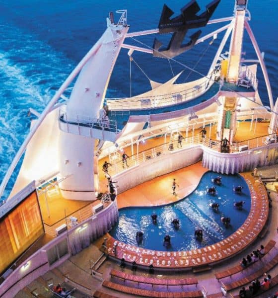 Cruceros, montañas rusas, isla privada. Foto. Royal Caribean