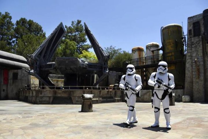 Star Wars Galaxy’s Edge en Disney. Foto El viajero el pais.