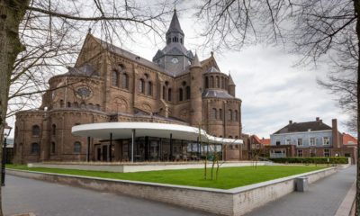 La-iglesia-que-se-convirtió-en-biblioteca-en-Holanda-Foto-BD-1