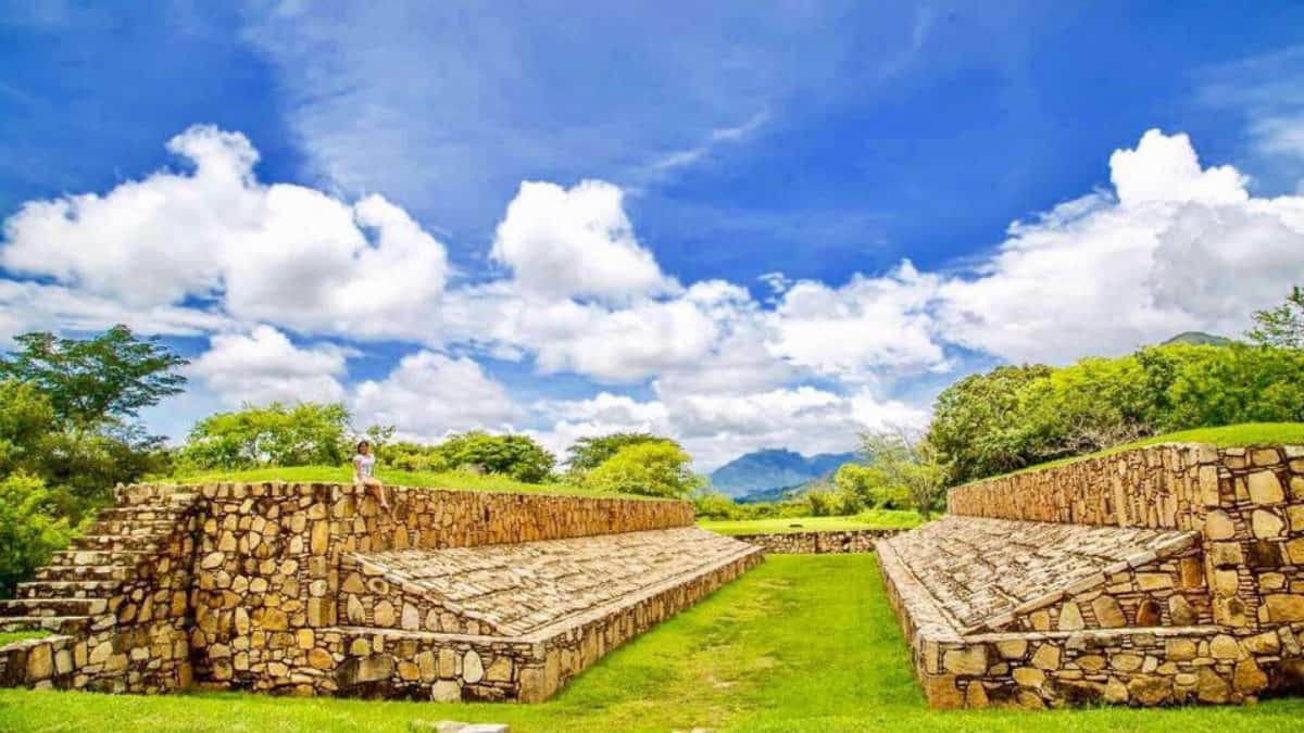zona arqueológica de Tehuacalco Guerrero