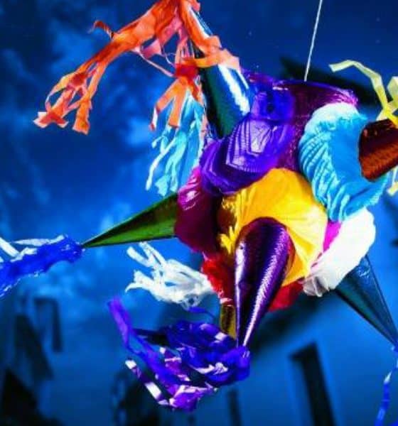 Acolman, piñatas Foto. Facebook