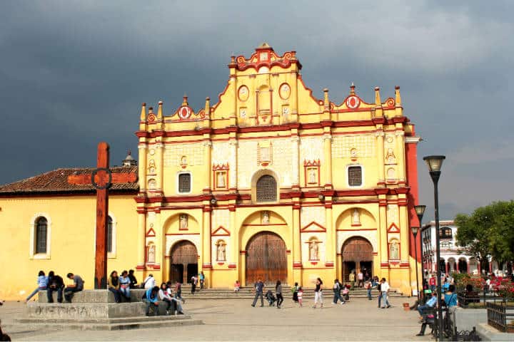 Catedral de San Cristóbal de las Casas. Foto: Arian Zwegers 