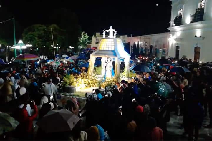 Recorrido de la Virgen de la Caridad. Foto El Souvenir