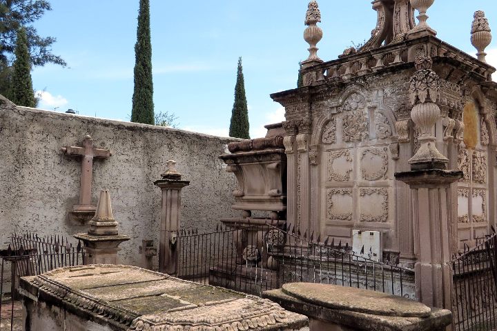 Panteón de Dolores. Foto_ Peterk Travels
