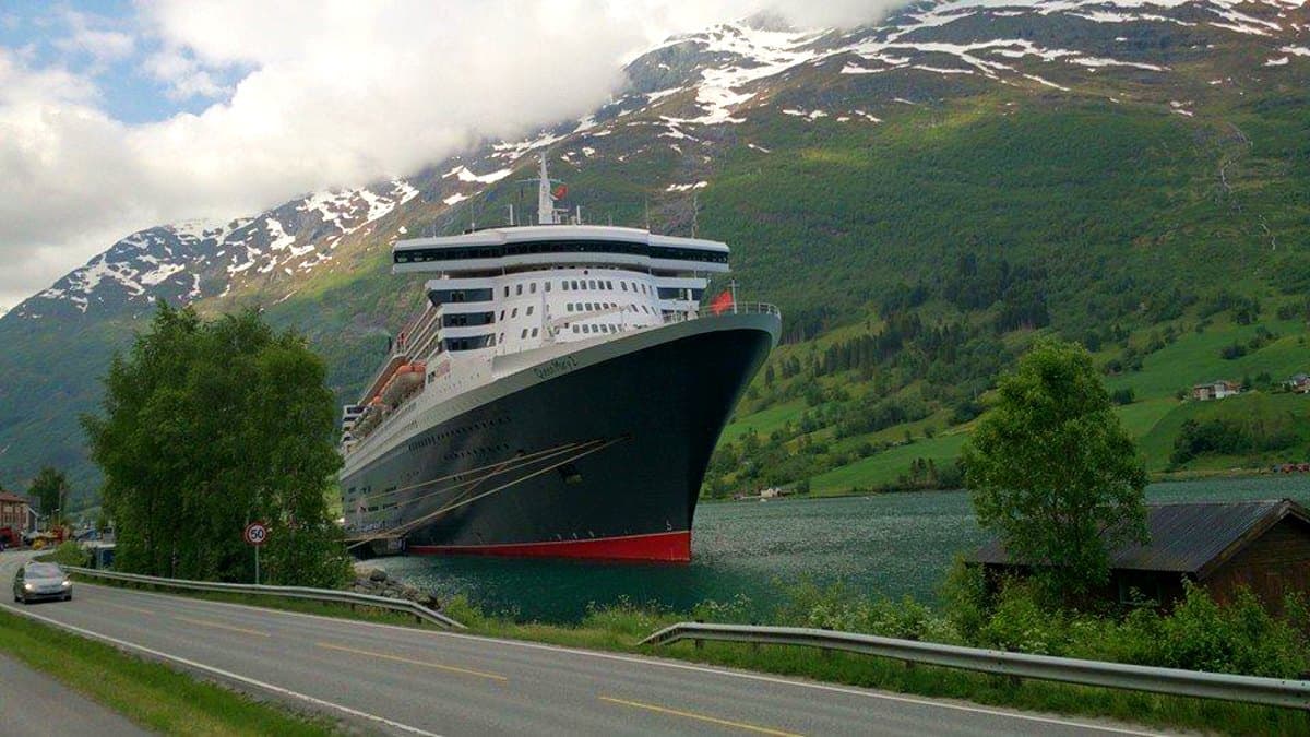 Portada Queen Mary 2. Foto: Queen Mary