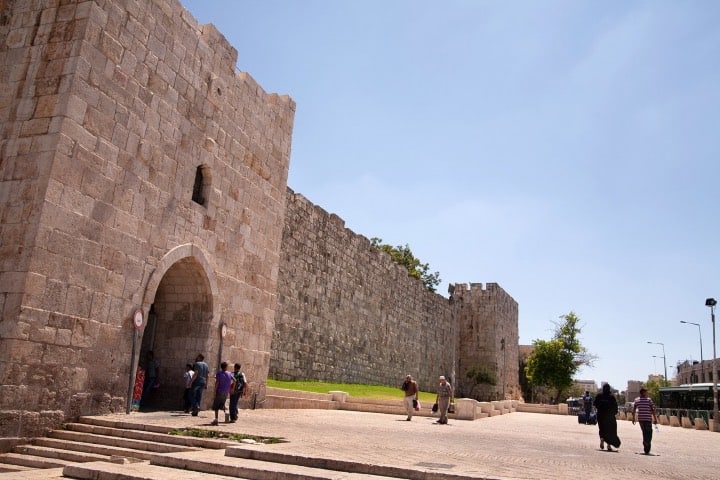 Puerta de Herodes, un lugar para visitar en Jerusalén Foto Turismo Israel