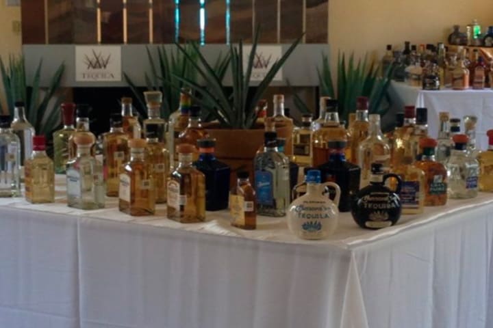 La exhibición de botellas de tequila más grande del mundo Foto Vallarta Independiente