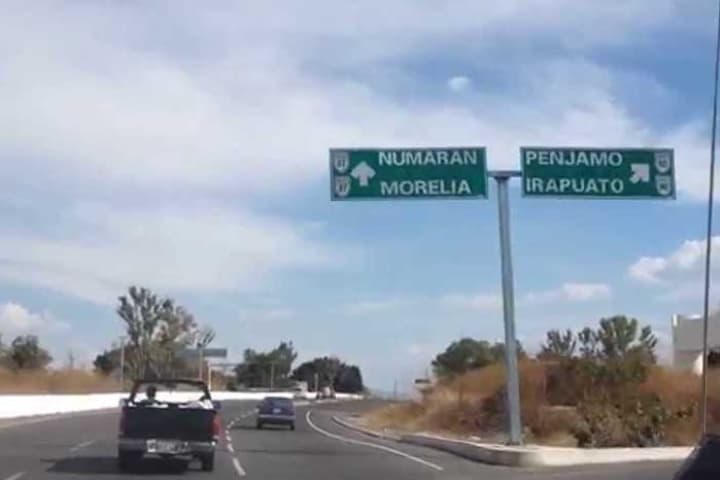 La carretera que te dice cómo llegar a Morelia Foto La Voz de Michoacán