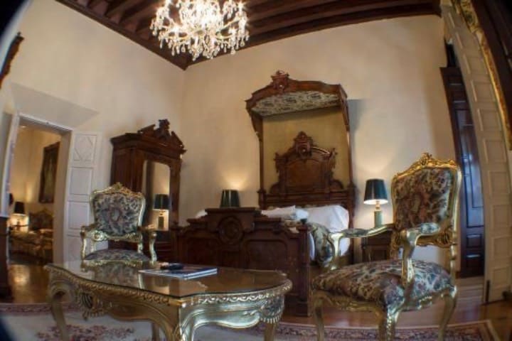 Las habitaciones del hotel son sinónimo de elegancia Foto Hotel Virrey de Mendoza