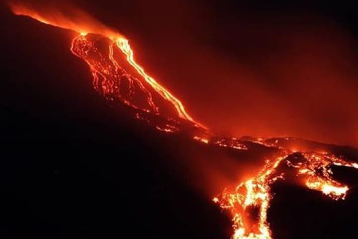 Erupción de volcán. Foto: Despabilate News.