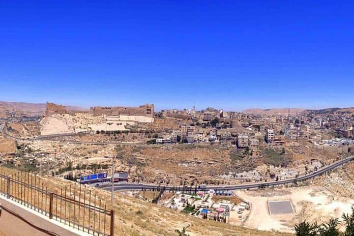 Panorámica de Jordania y del Castillo de Karak Foto: flashpacker-travelguide