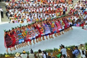 Baile oaxaqueño Flor de Piña: admira la belleza de las mujeres ...