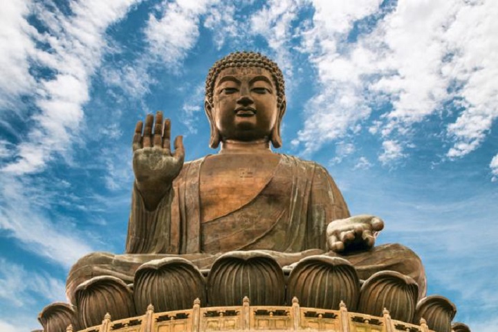 Vaya peso del Buda Tian Tan, ¿No crees? Foto: Lonely Planet