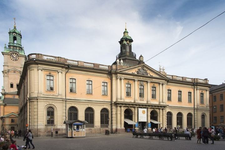 Esta es la hermosa Plaza del Museo del Premio Nobel en Estocolmo. Foto: Amy in photoland