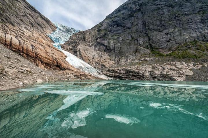 Lago del Glaciar Briksdal Foto: Viator