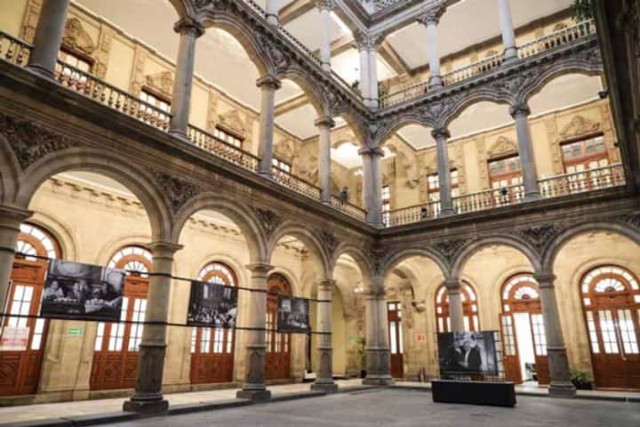 Interior del Museo de Cabildos de la CDMX, el primer Ayuntamiento de la ciudad. Foto: Travesía Digital