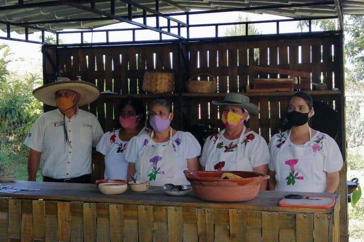 Las Cocineras Tradicionales de Pénjamo ¡Cocinan delicioso! Foto: Fernando Bautista