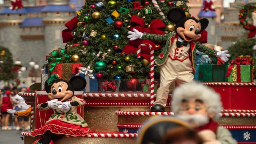 Mickey y Minnie en Magic Kingdom celebrarán la Navidad en Disney World Resort. Foto: Archivo