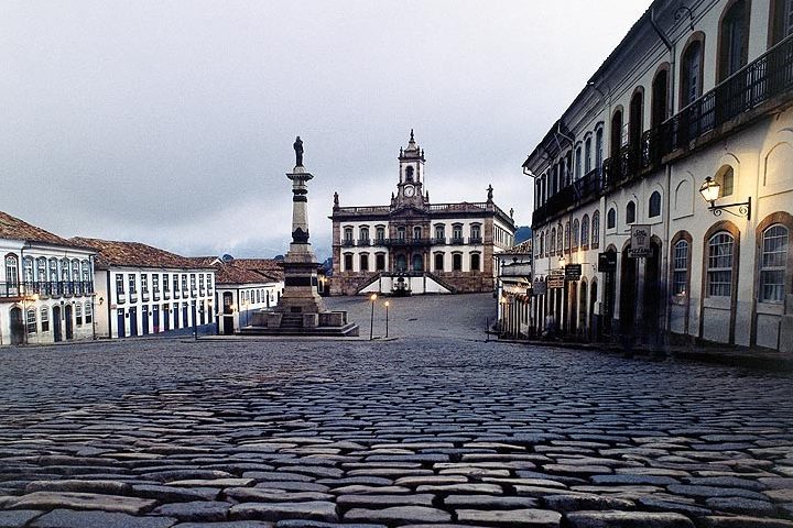 Plaza-de-Ouro-Preto
